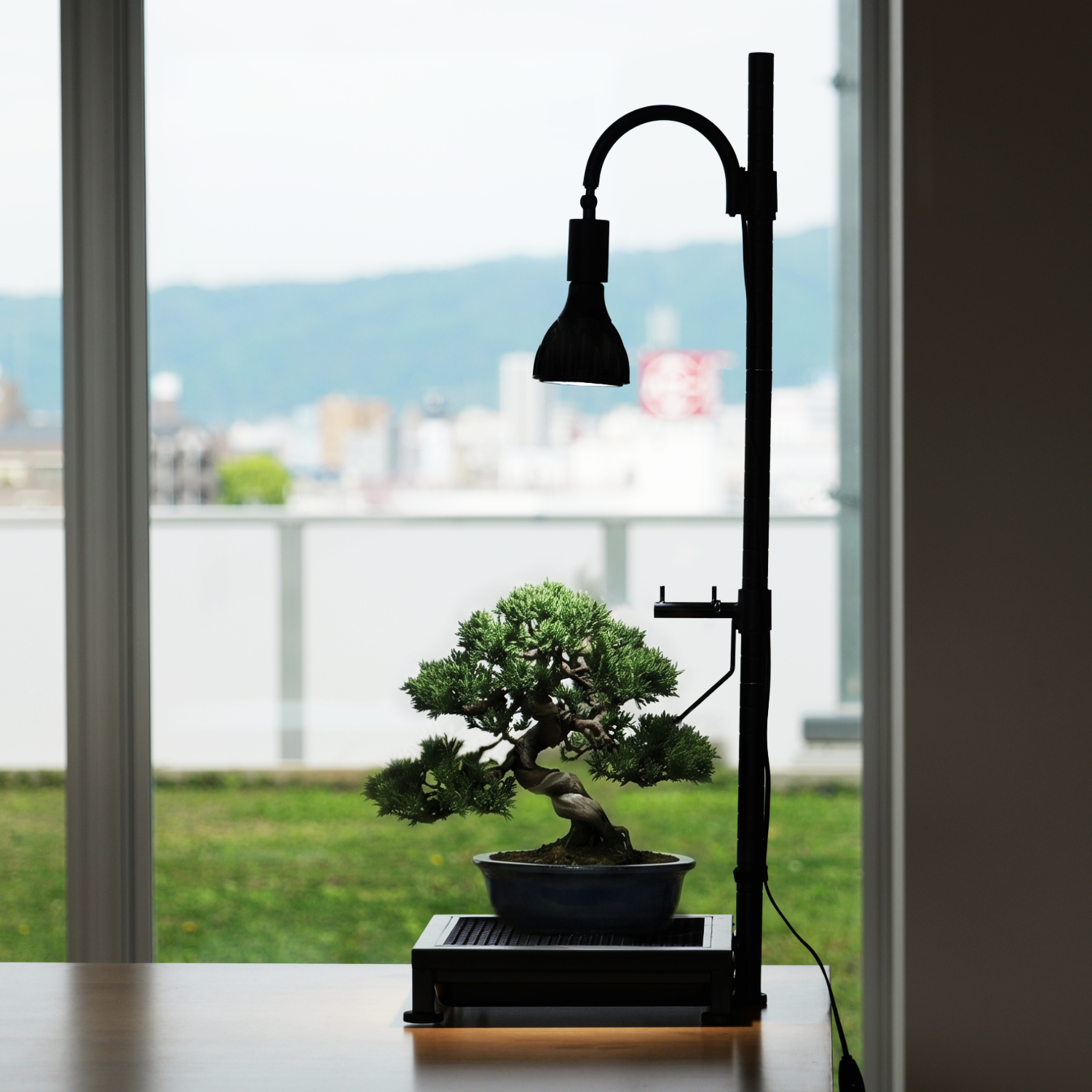 植物育成ライトスタンド・ソロの製品画像